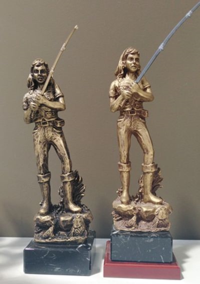 T11233-1 / FIGURA DEPORTIVA-PESCA